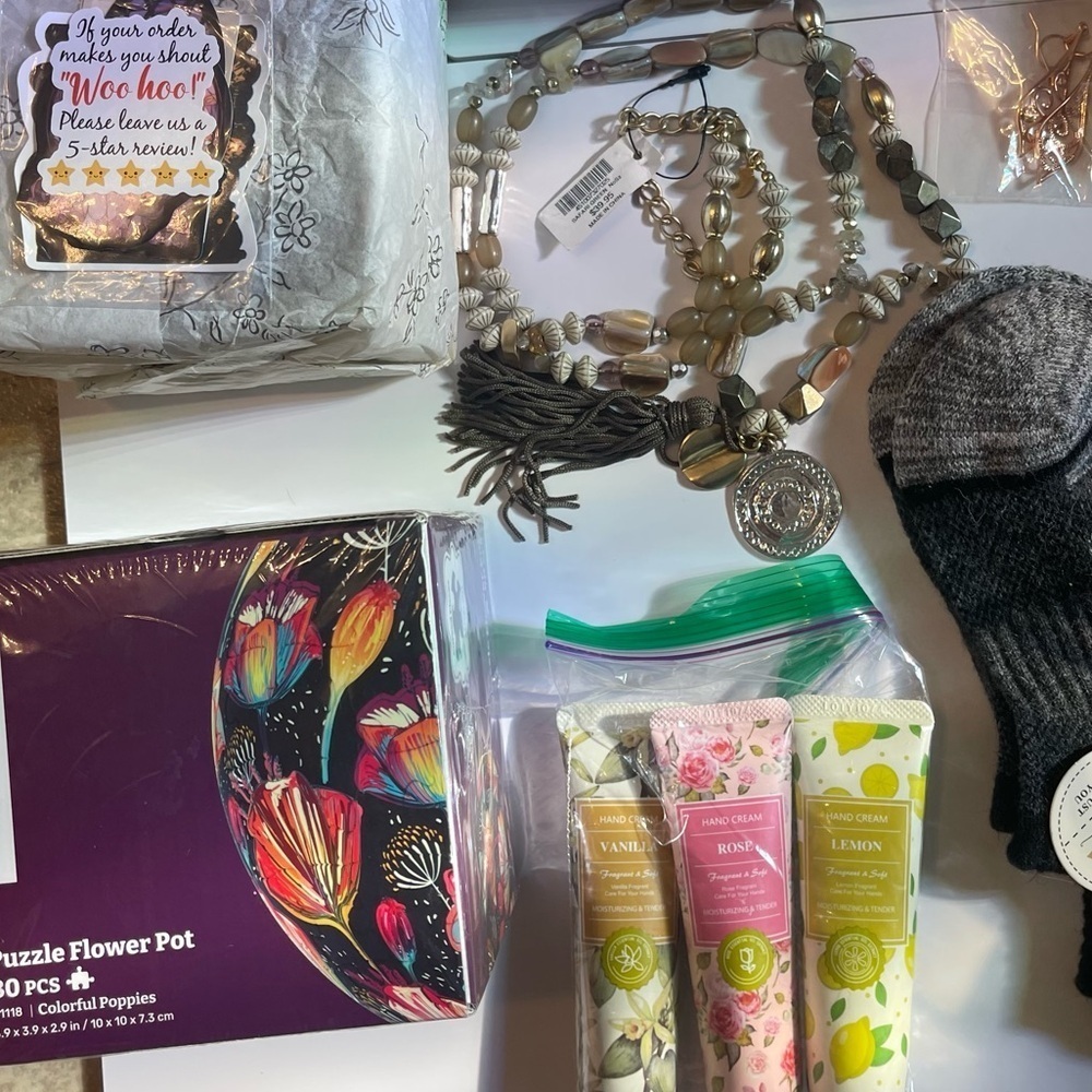 NEW Amazon MYSTERY box, Brand New Items Only π¦ π₯ NO JUNK, 5 βοΈββββ - Picture 3 of 15